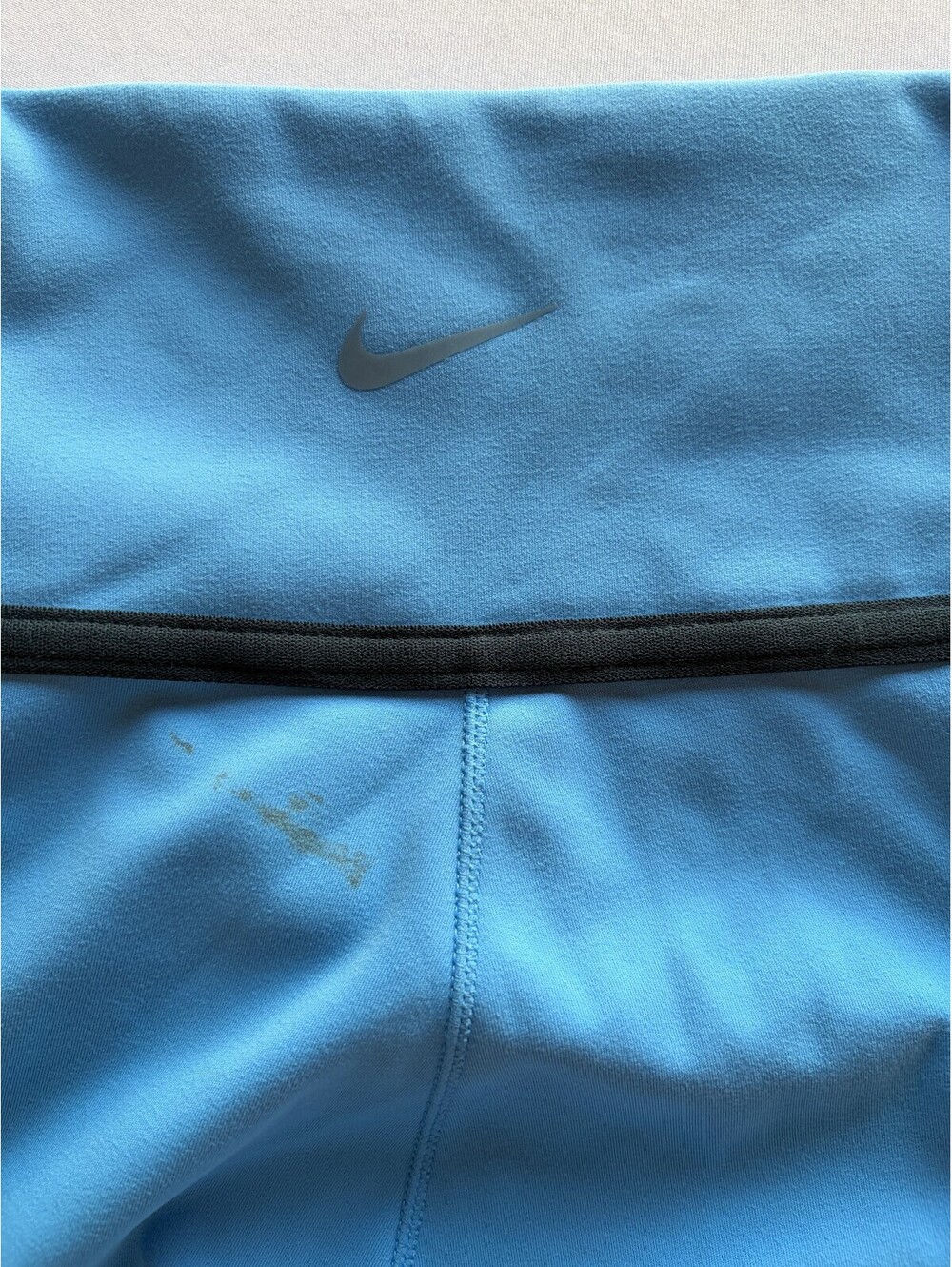 Nike One Women’s Medium Blue Dri-FIT High-Rise Ankle Leggings - Picture 3 of 6